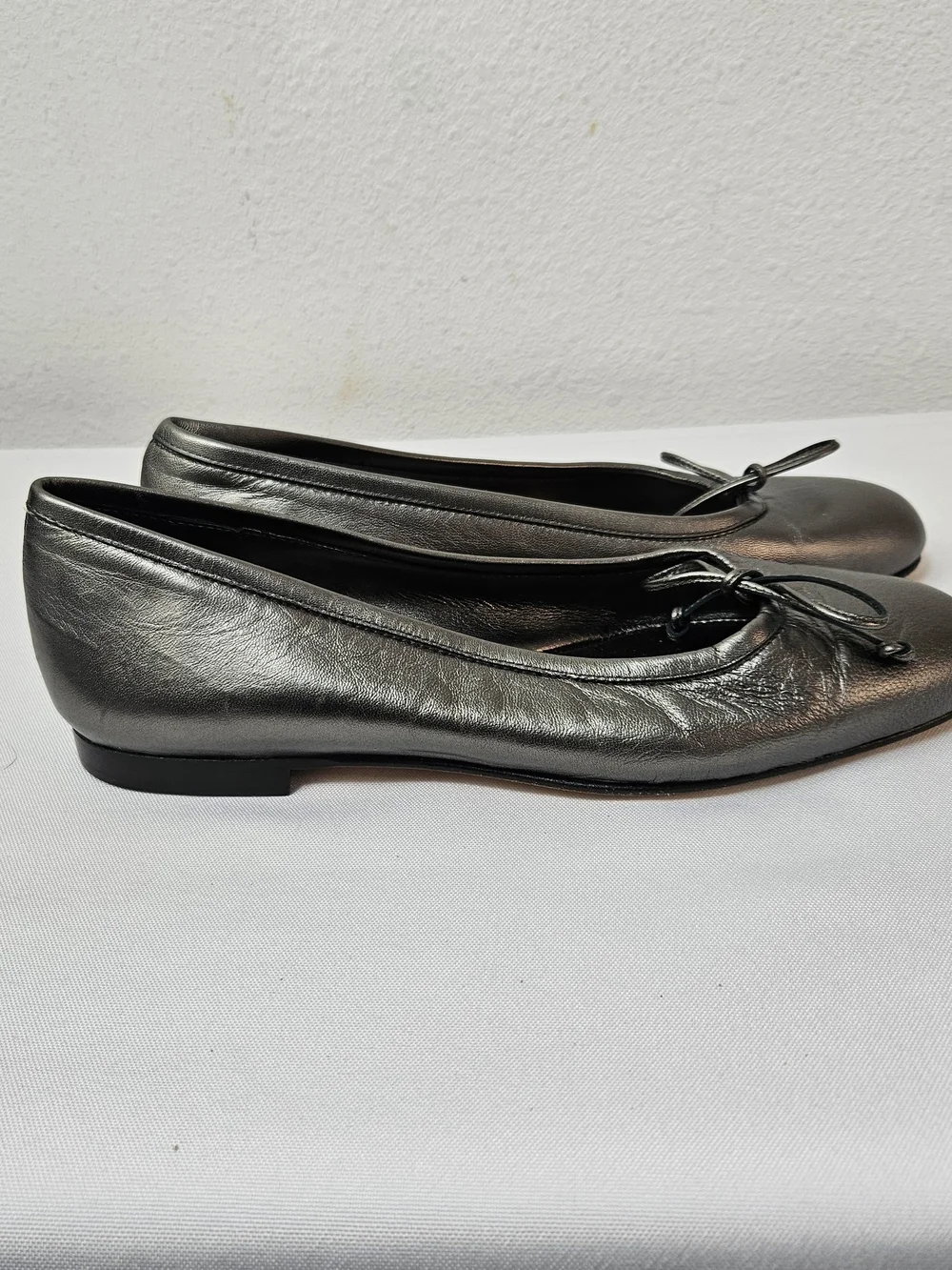 Manolo Blahnik Leather Ballet Flats MISMATCHED SIZE